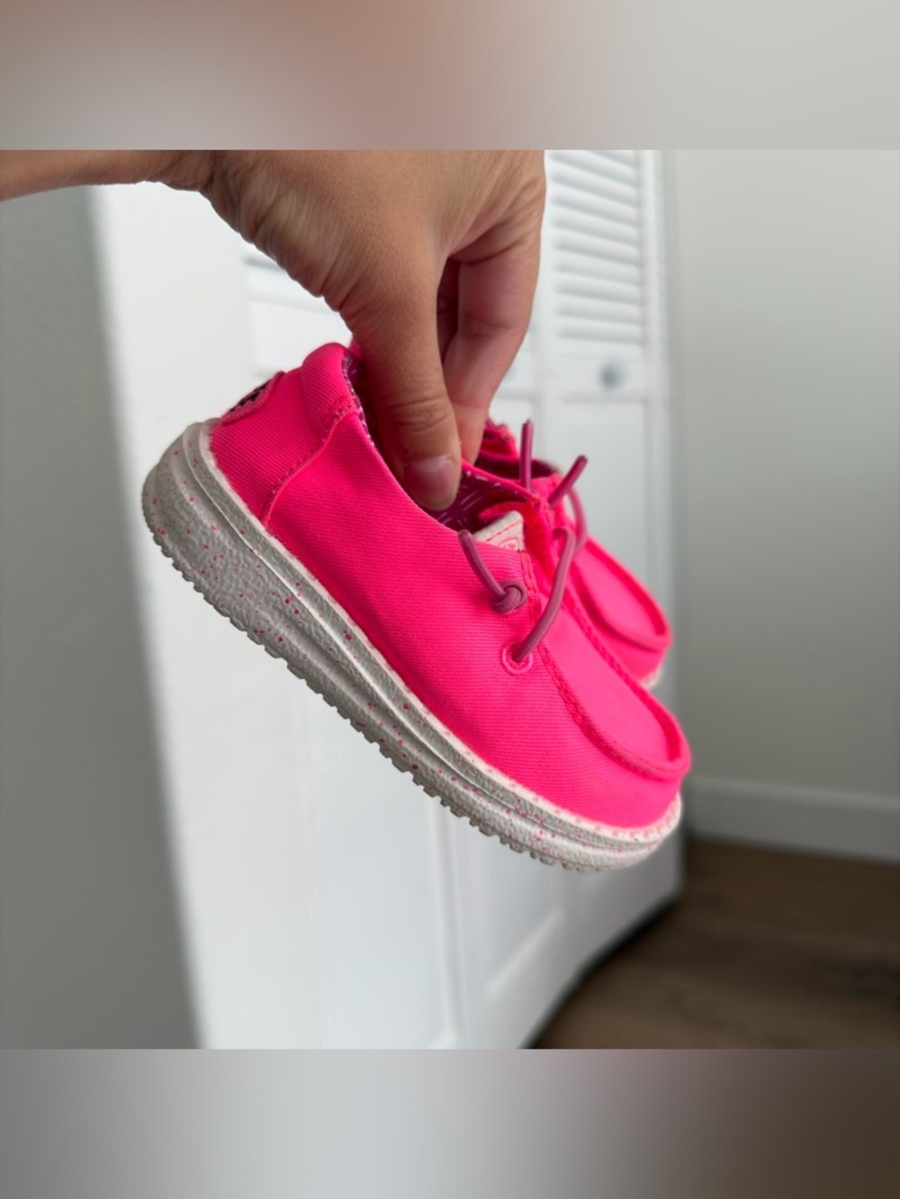 Hey Dude Wendy Slip On Shoes Bright Neon Pink Color Size 7C Toddler Girl